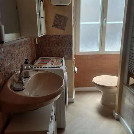 Douillet Apartment